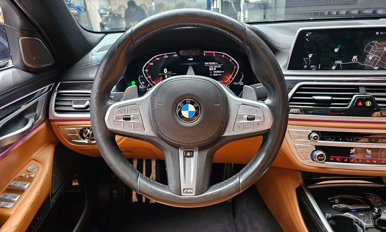 BMW 740 M* SPORT* XDRIVE* HARMON* KARDON* ОБДУХВАНЕ* МАСАЖ, снимка 7 - Автомобили и джипове - 54415413