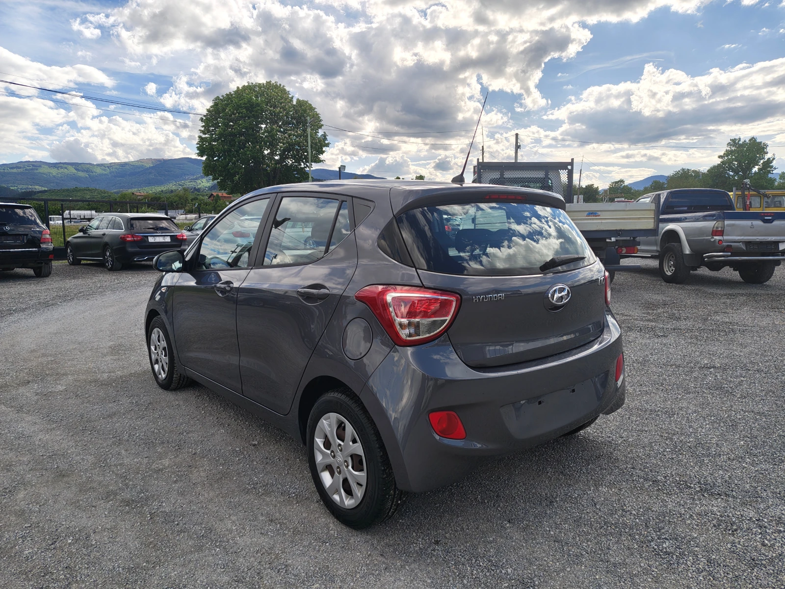 Hyundai I10 1.0 I, снимка 7 - Автомобили и джипове - 54567033