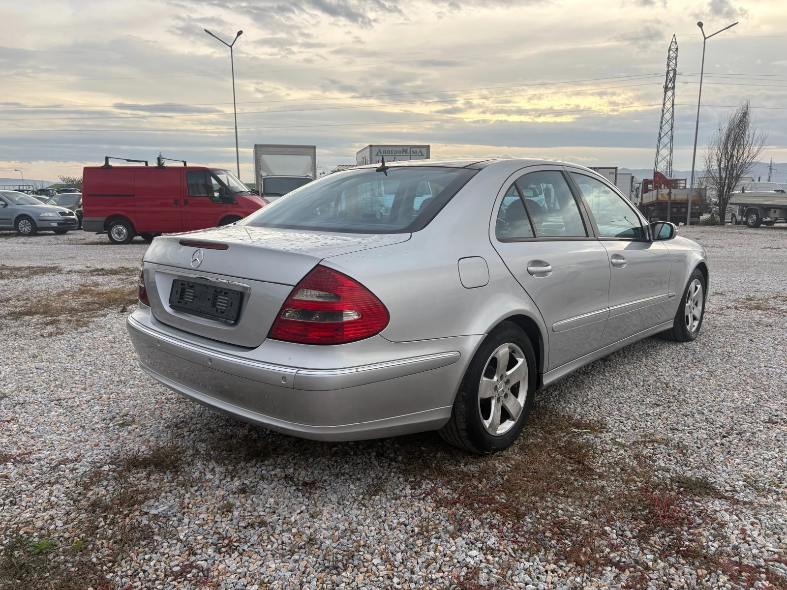 Mercedes-Benz E 320 E 320 CDI, снимка 6 - Автомобили и джипове - 54585953