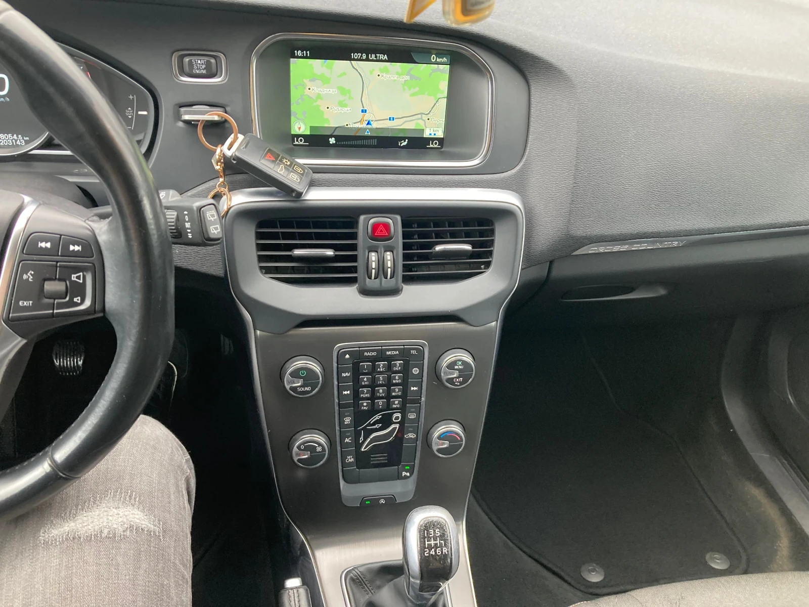 Volvo V40 Cross Country 2.0 D 150ks Klima 200000 km Original Evro 5B, снимка 12 - Автомобили и джипове - 54644507