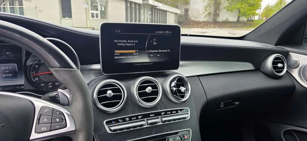 Mercedes-Benz C 63 AMG | 360| ШИБИДАХ| BURMESTER| ПОДГРЕВИ| CARFAX, снимка 12 - Автомобили и джипове - 54694223