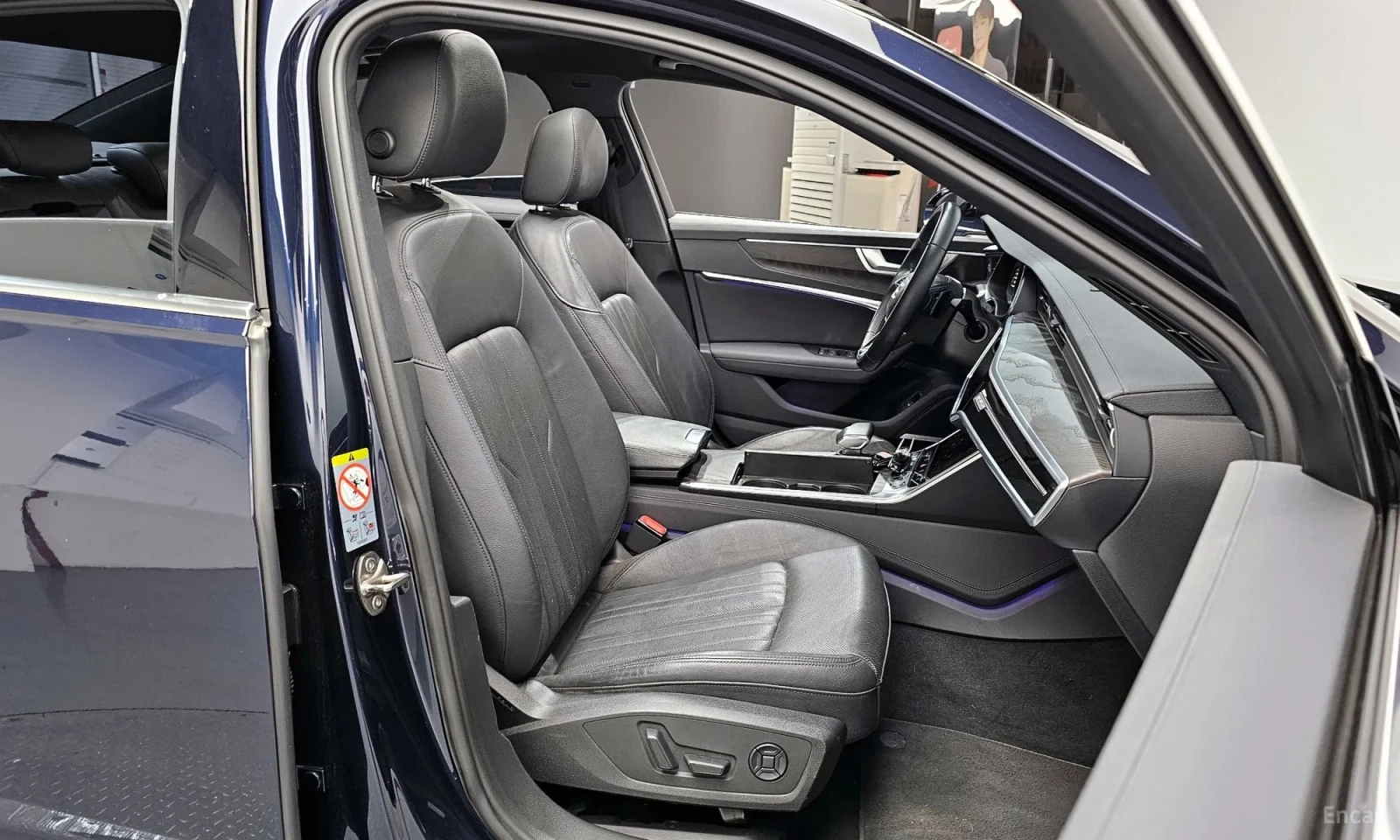 Audi A6 C8* UNIKAT* 100000KM!!!* PODGREV* OBDUXVANIYA* TOP, снимка 12 - Автомобили и джипове - 55173282