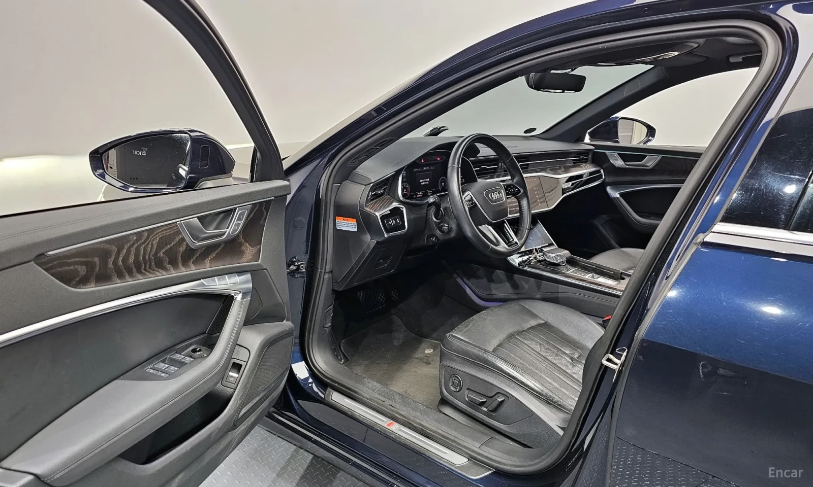 Audi A6 C8* UNIKAT* 100000KM!!!* PODGREV* OBDUXVANIYA* TOP, снимка 10 - Автомобили и джипове - 55173282