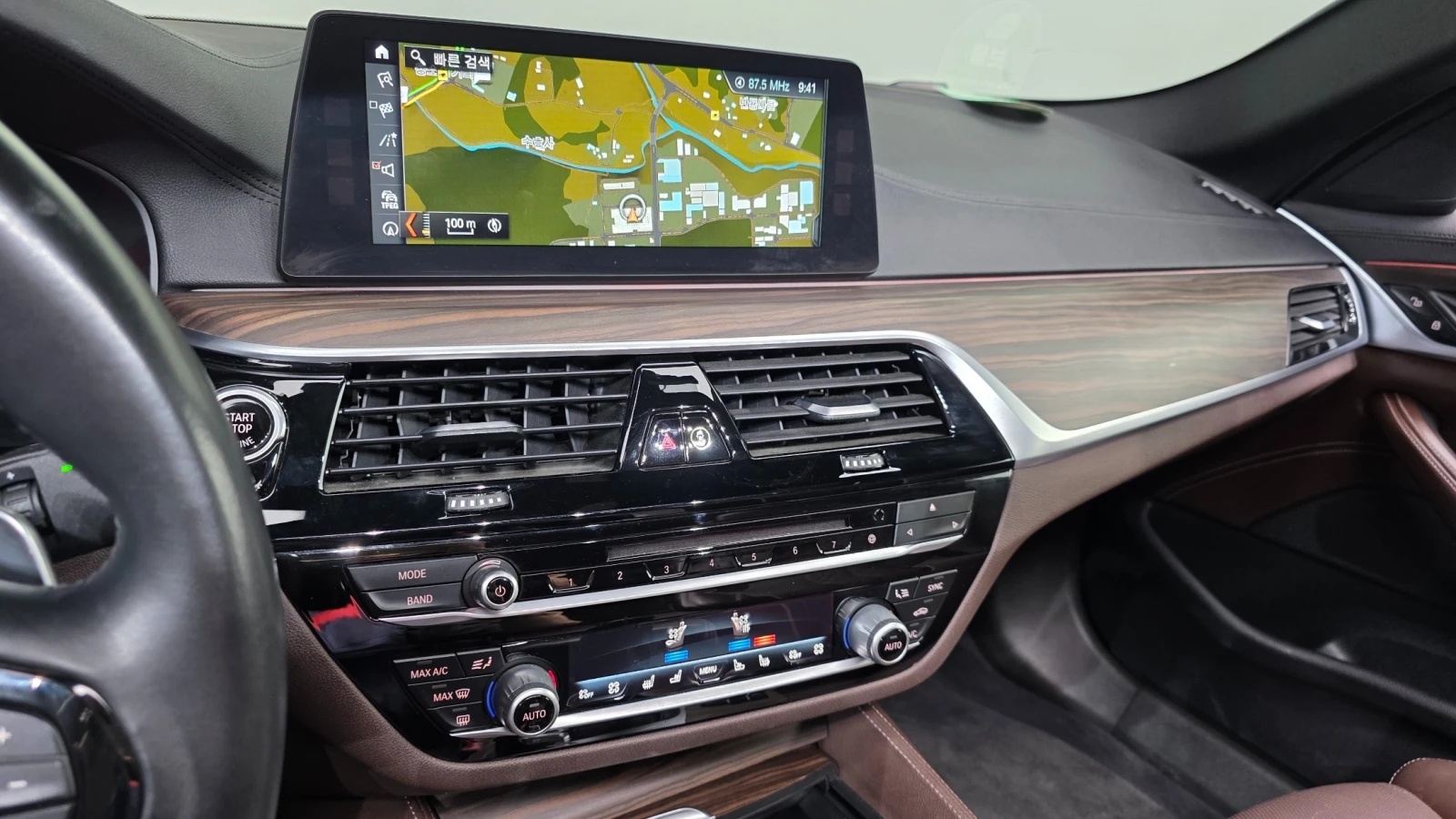 BMW 530 M Sport Plus, снимка 13 - Автомобили и джипове - 55405506