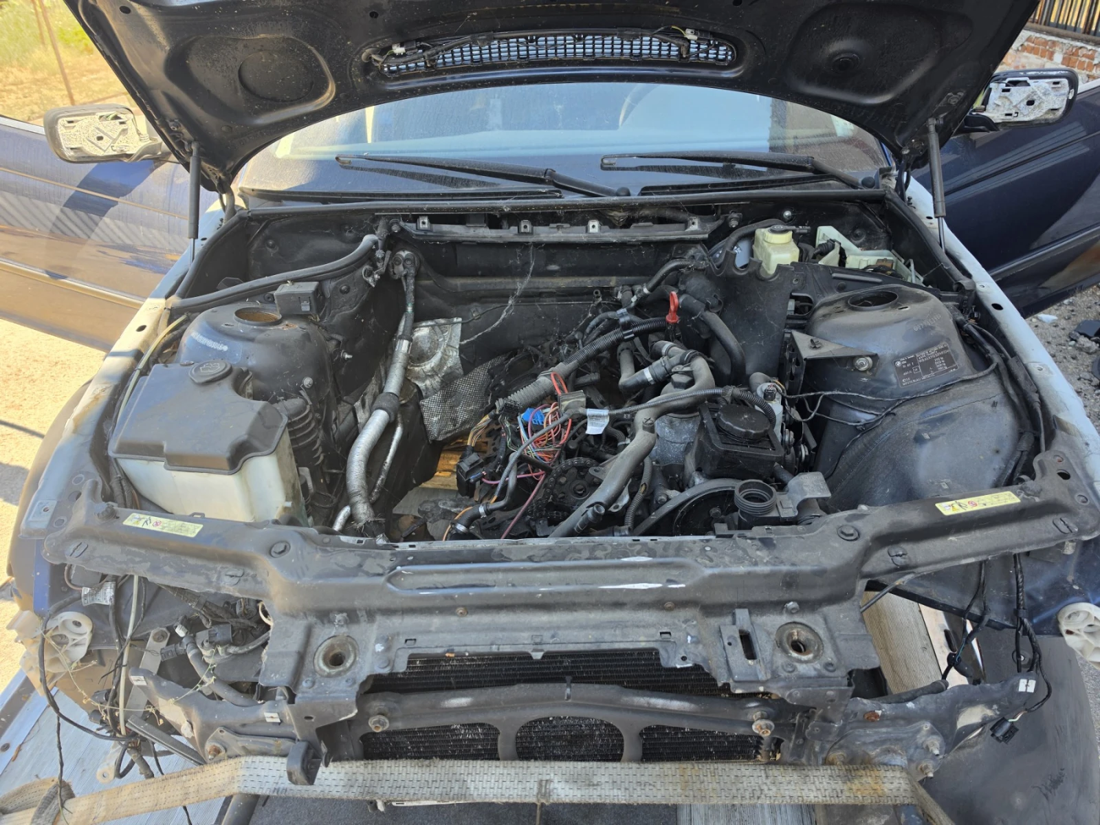 BMW 330, снимка 13 - Автомобили и джипове - 55692191