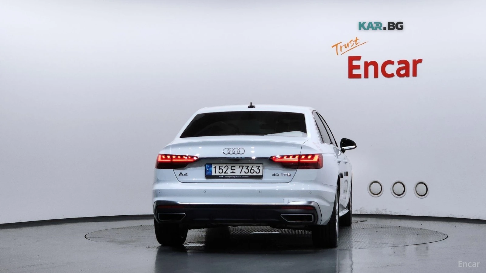 Audi A4 40 TFSI* DISTRONIC* ХЕДЪП* ПОДГРЕВ* ОБДУХВАНЕ* , снимка 4 - Автомобили и джипове - 55708627