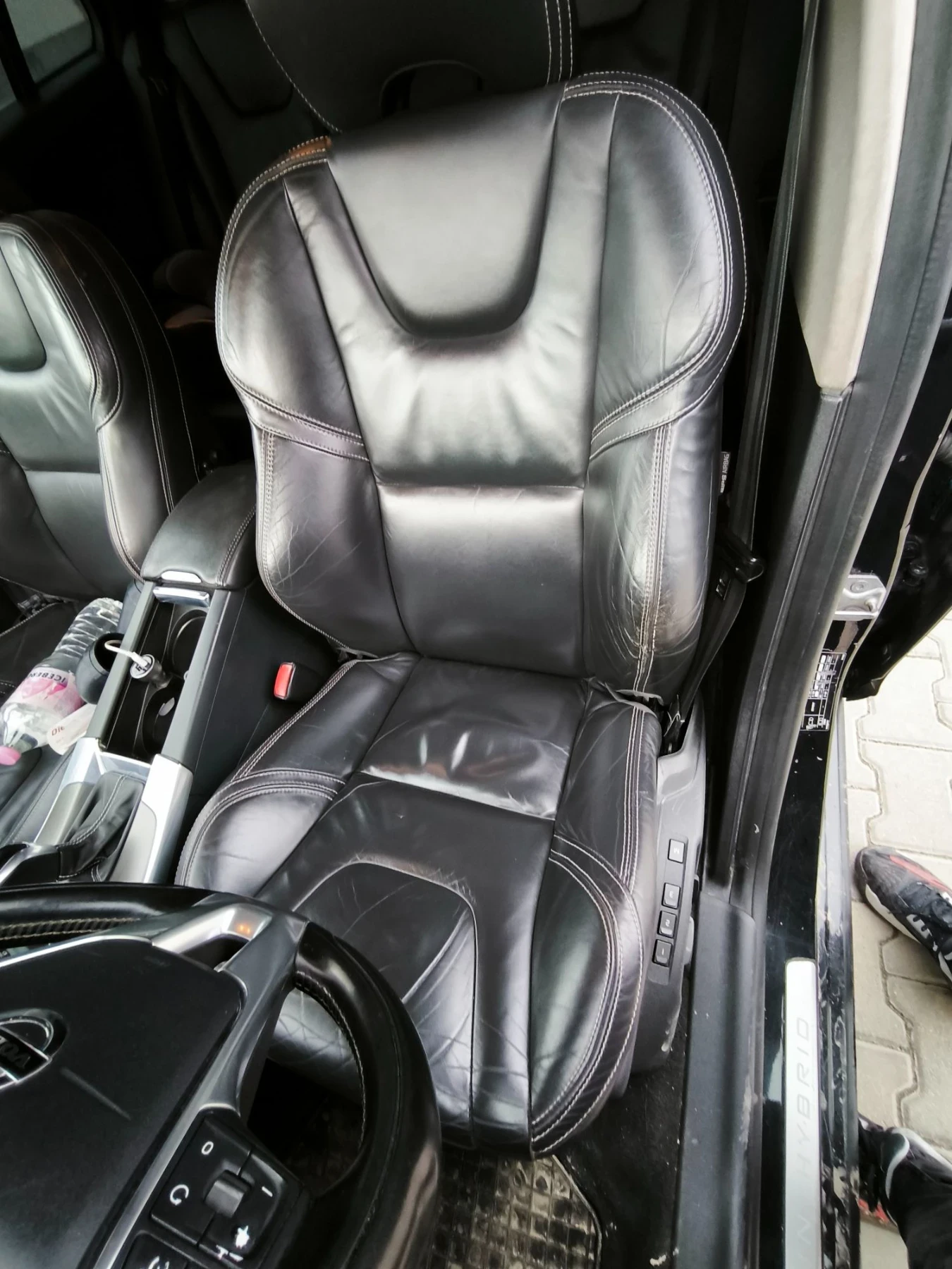 Volvo V60 2.4 summum , снимка 8 - Автомобили и джипове - 56066027