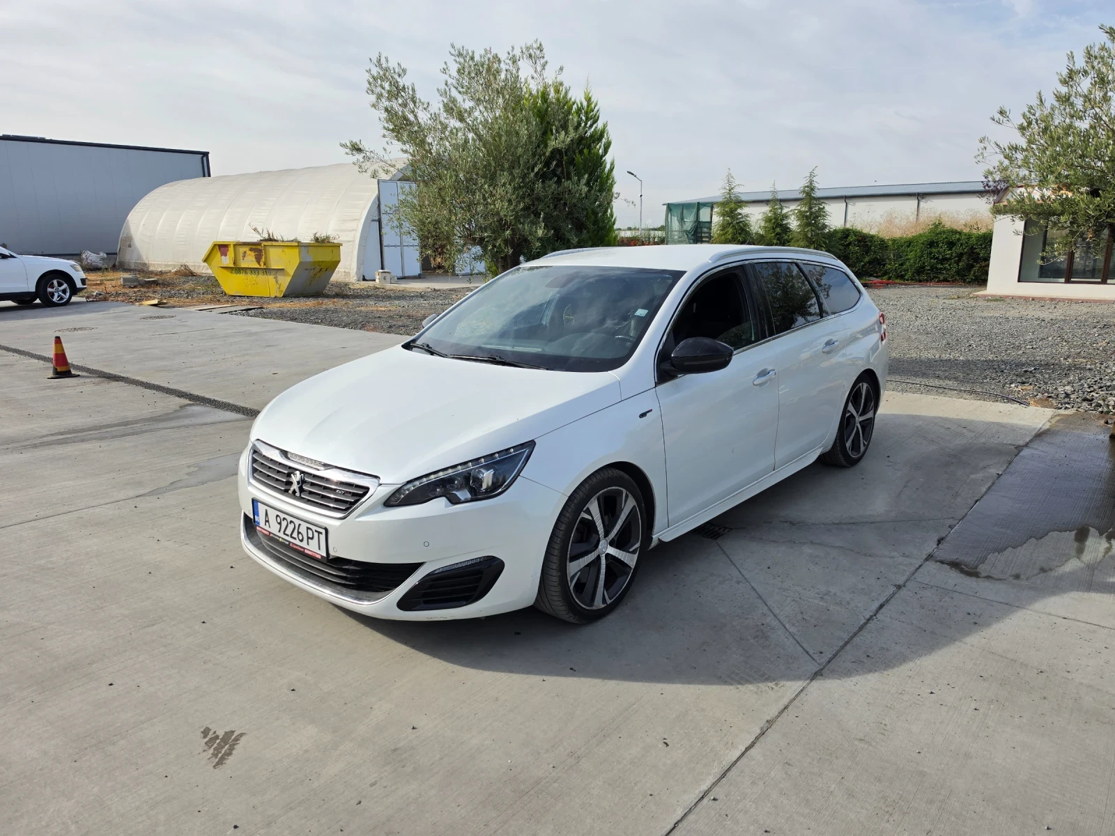 Peugeot 308 SW 2.0BLUEHDI 180HP * AUTO * LED * ЛИЗИНГ * NAV * 
