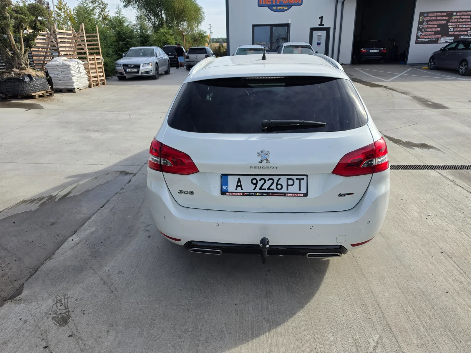 Peugeot 308 SW 2.0BLUEHDI 180HP * AUTO * LED * ЛИЗИНГ * NAV * , снимка 6 - Автомобили и джипове - 56143975