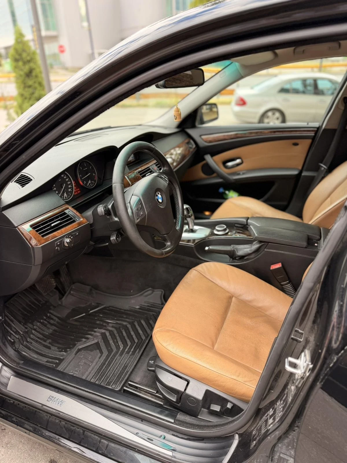 BMW 525, снимка 6 - Автомобили и джипове - 56182816