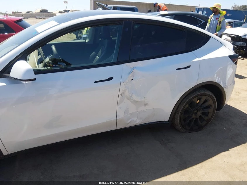 Tesla Model Y 2021 TESLA MODEL Y LONG RANGE DUAL MOTOR, снимка 5 - Автомобили и джипове - 56368350