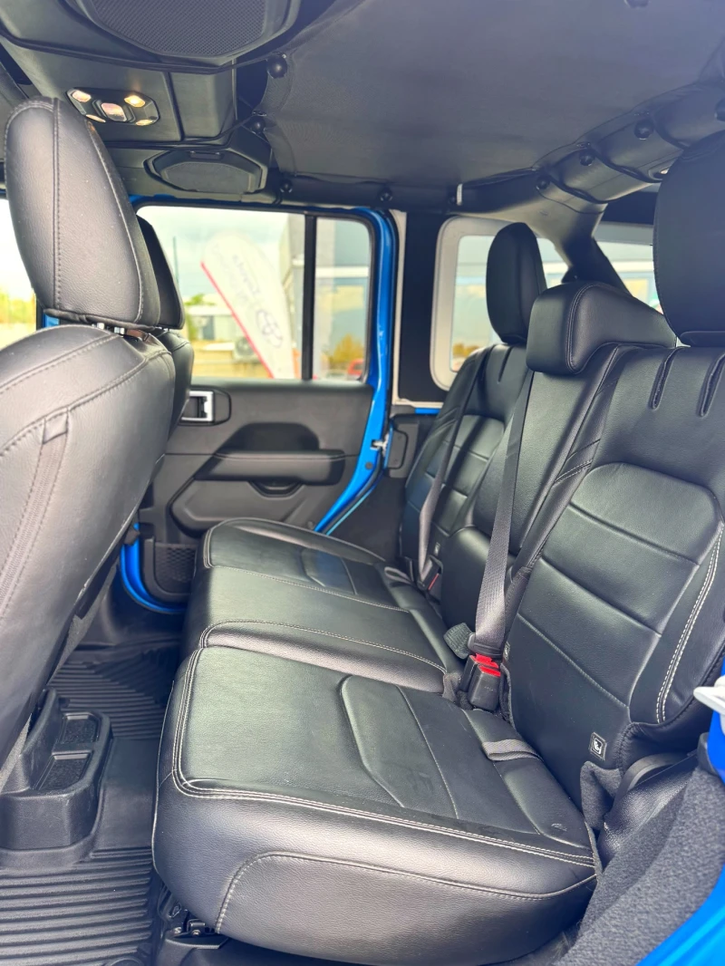 Jeep Wrangler 4XE Sahara 375к.с., снимка 15 - Автомобили и джипове - 51880150