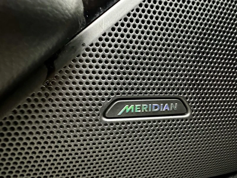 Land Rover Range Rover Velar R-Dynamic/300HP/360/S/DIGITAL/4X4/769v, снимка 16 - Автомобили и джипове - 52211481