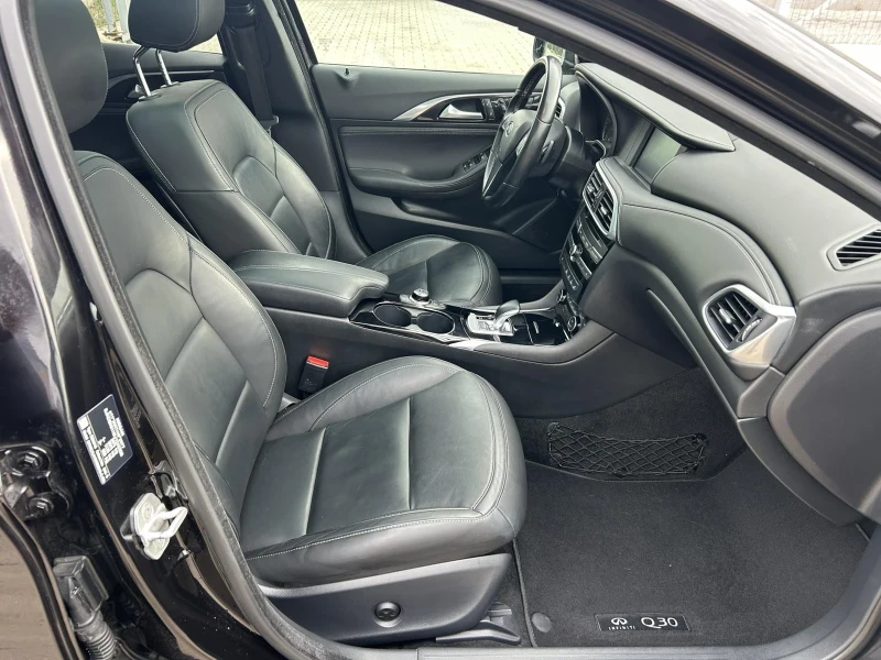 Infiniti QX30 2.2D PREMIUM, снимка 13 - Автомобили и джипове - 53125341