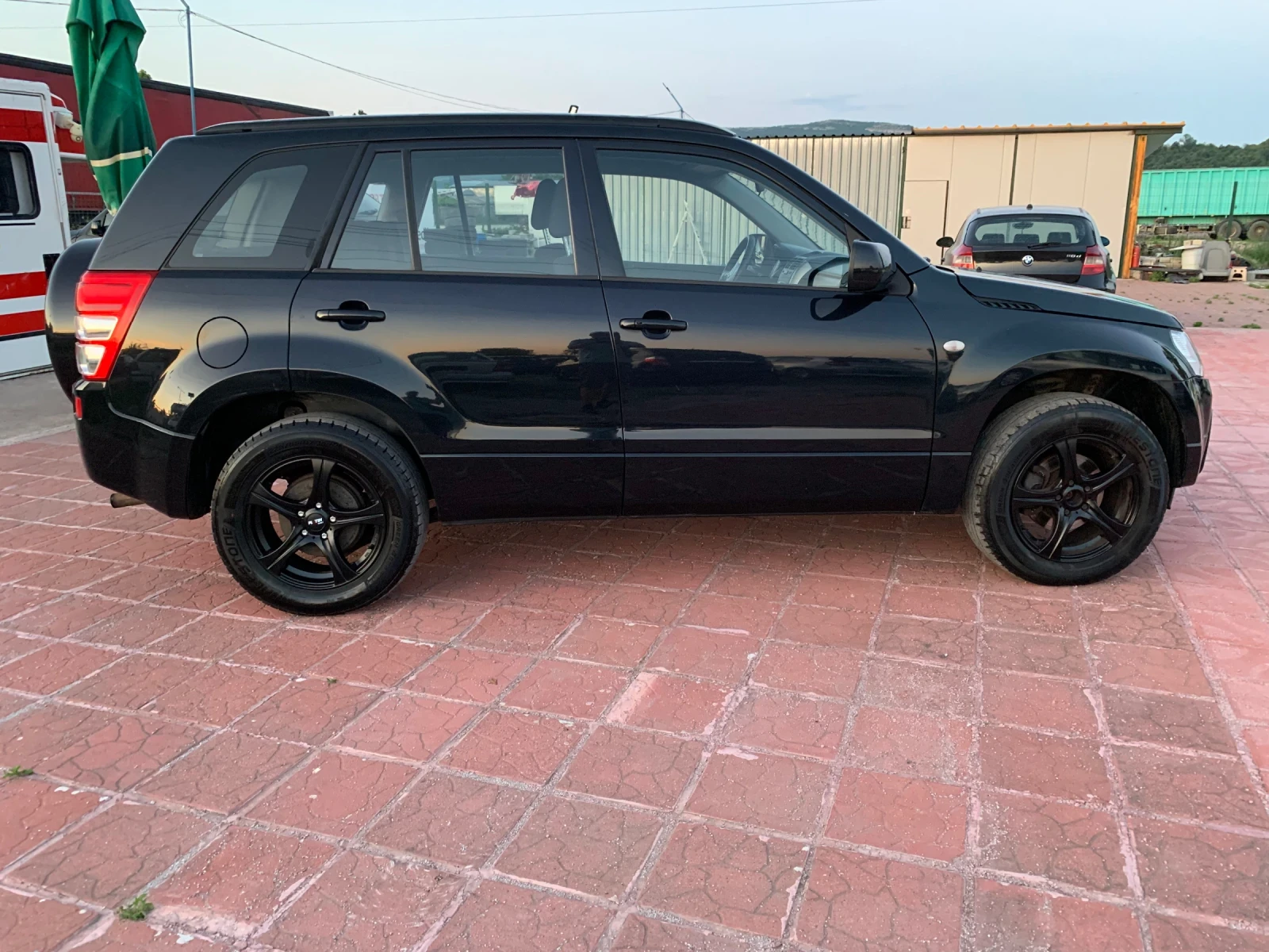 Suzuki Grand vitara 2.0-РЪЧКА-ТОП-СЪСТОЯНИЕ-ХОЛАНДИЯ - изображение 5