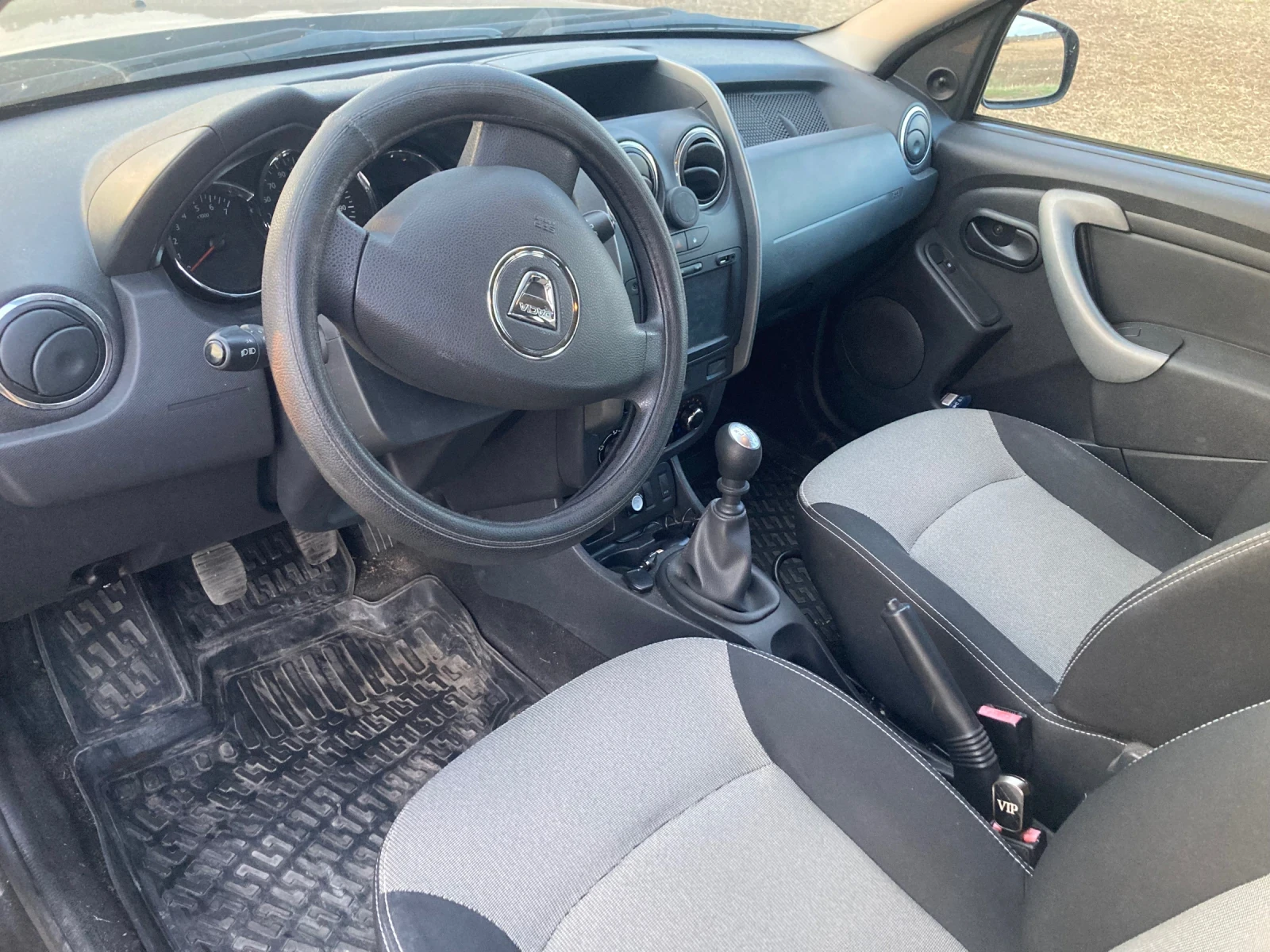 Dacia Duster 1.2 turbo   6 | Mobile.bg   13