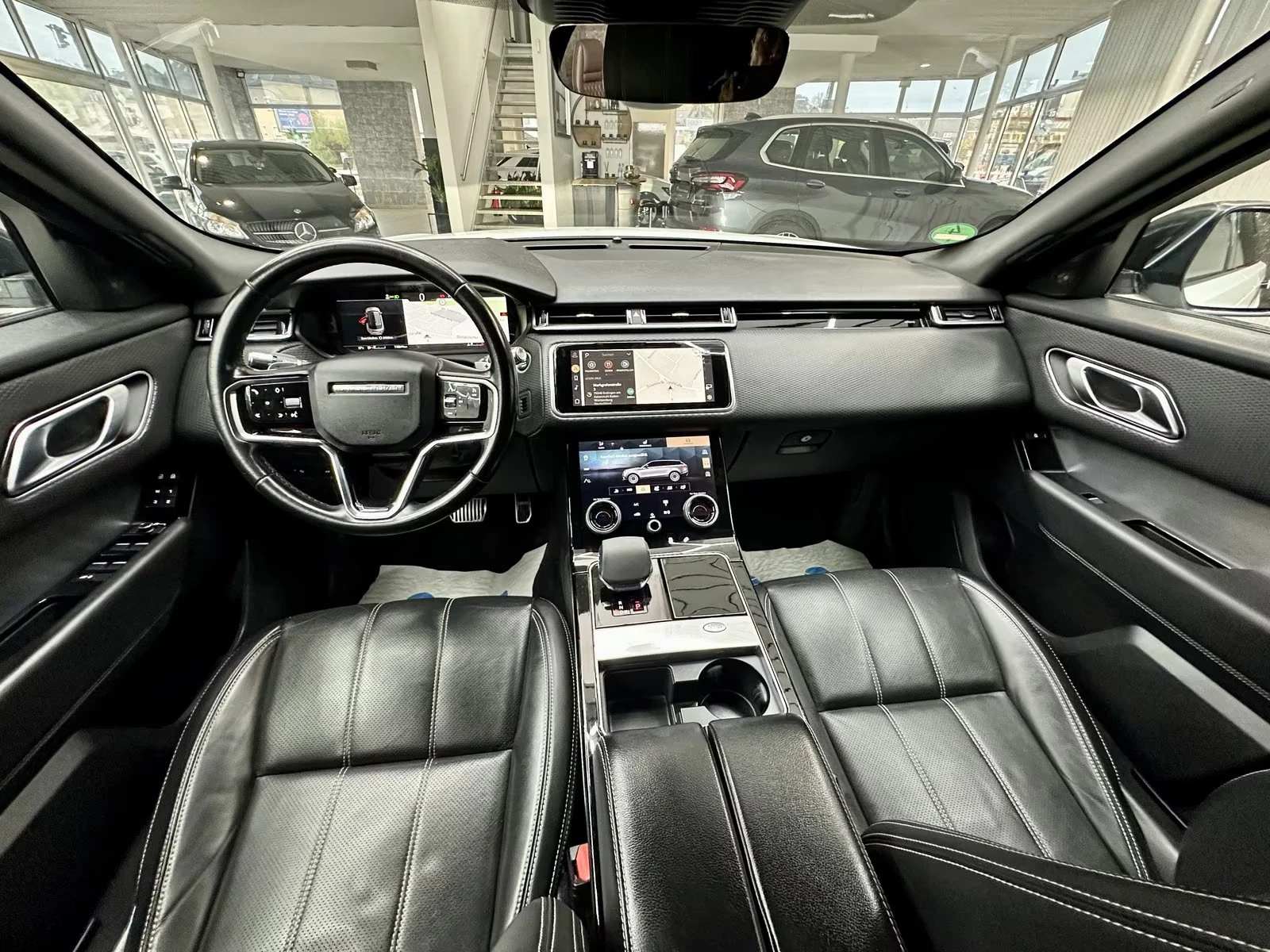 Land Rover Range Rover Velar R-Dynamic/300HP/360/S/DIGITAL/4X4/769v | Mobile.bg   10