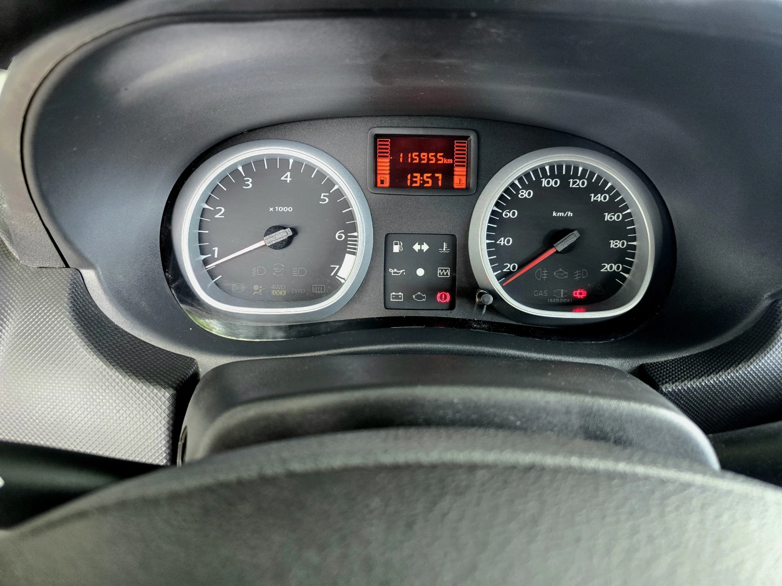 Dacia Duster 115хил.км/серв.книжкаПАРКТРОНИК - изображение 10