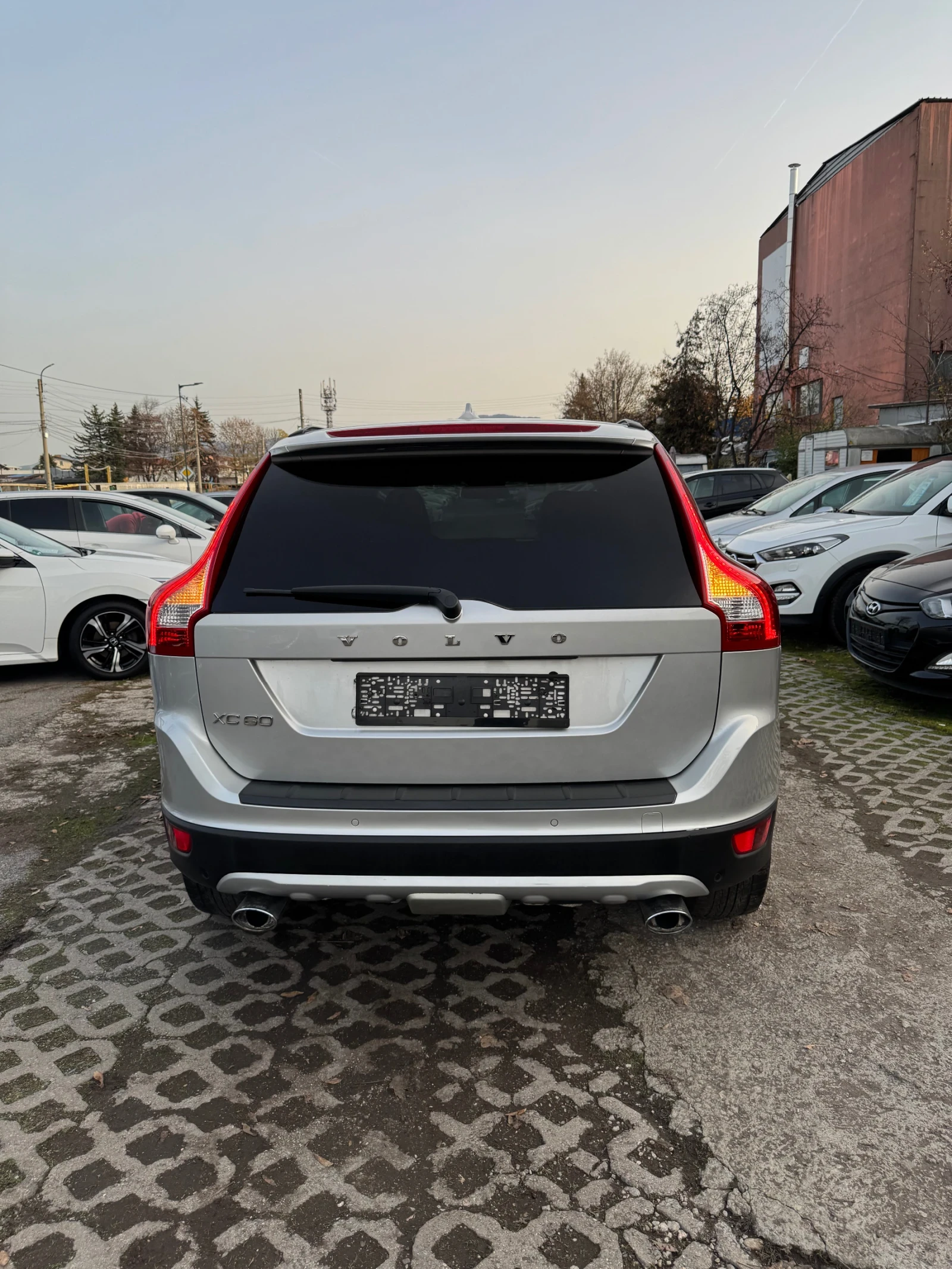 Volvo XC60 2.4 D5 SPORT 4X4 | Mobile.bg   5