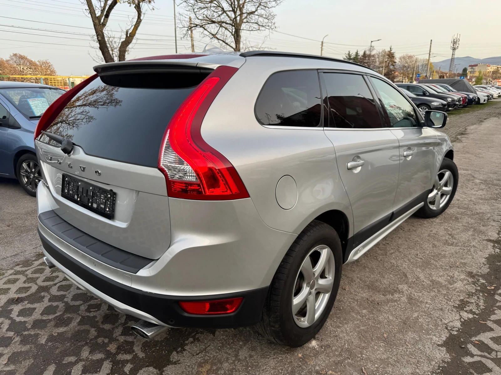 Volvo XC60 2.4 D5 SPORT 4X4 | Mobile.bg   2