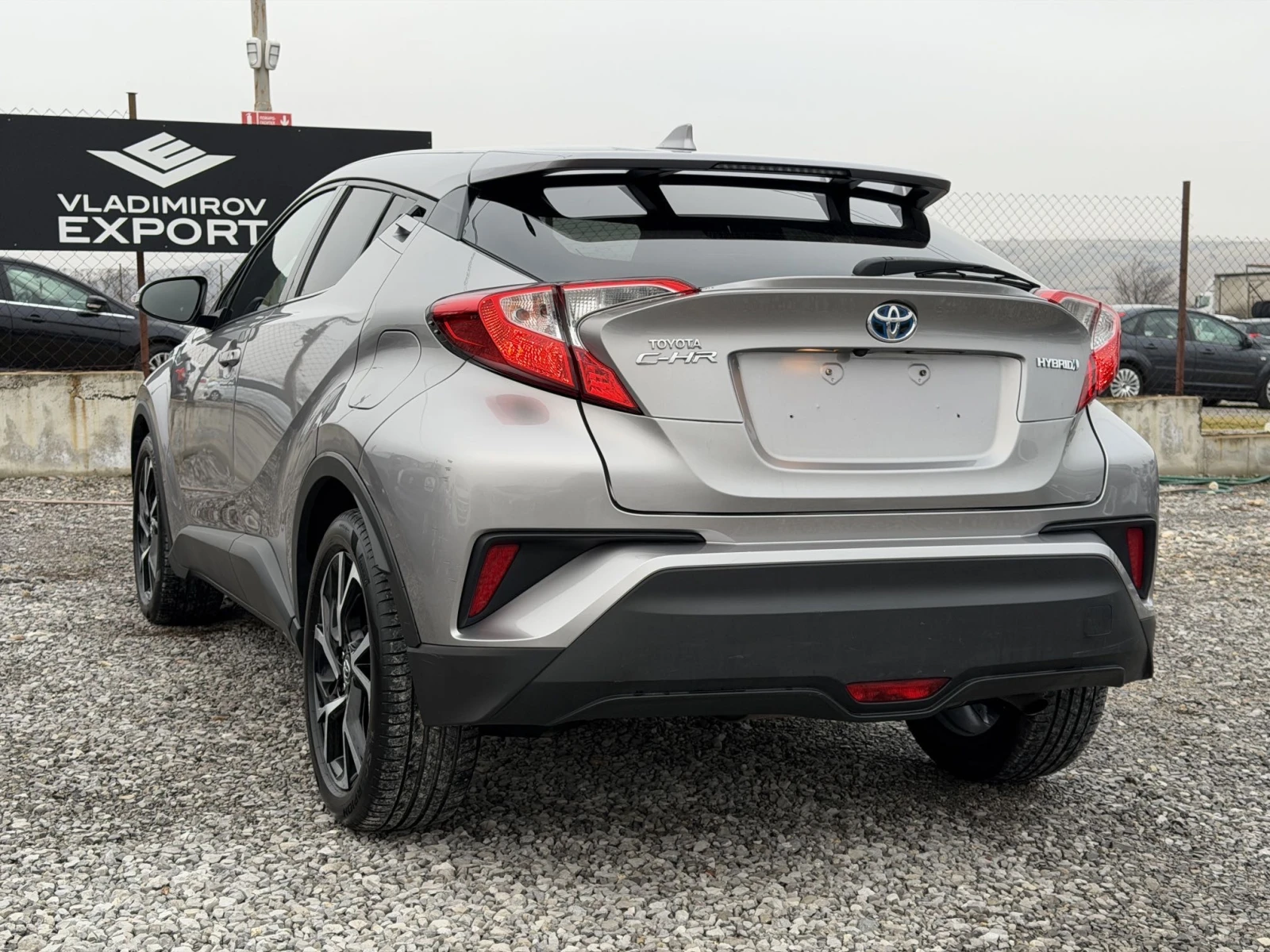 Toyota C-HR 1.8 Hybrid 116 000km!!! - изображение 4
