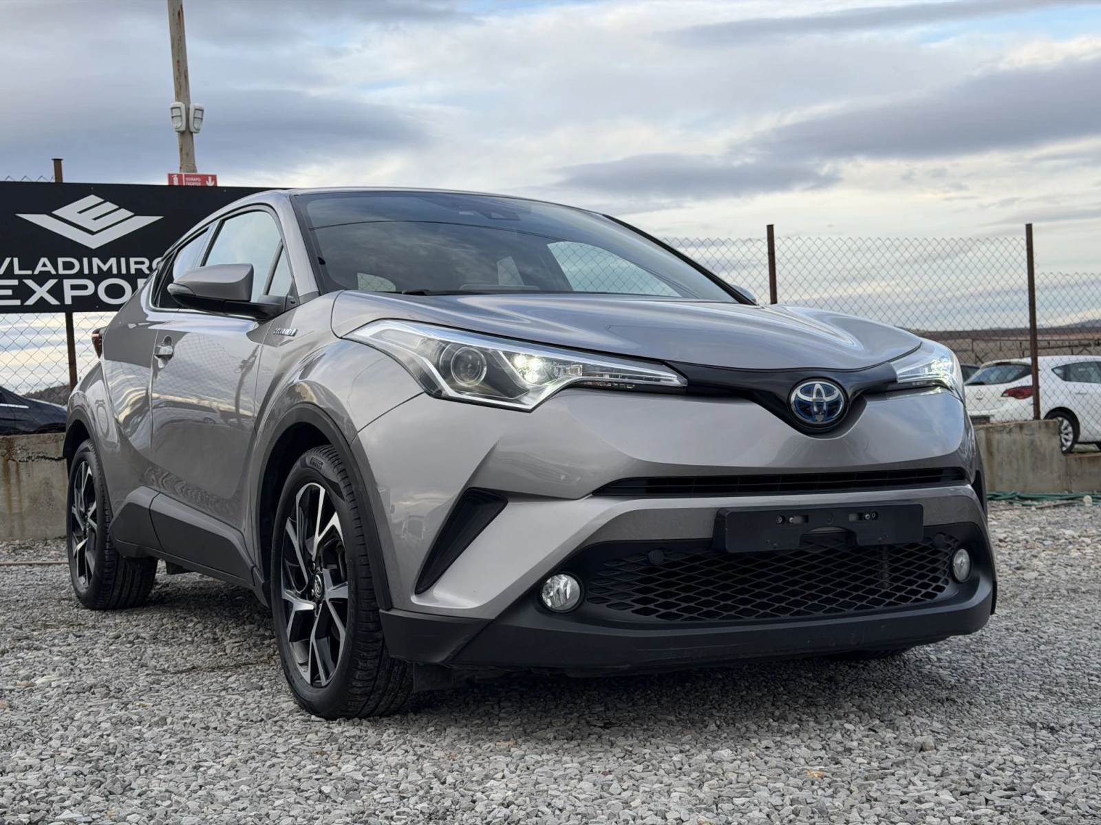 Toyota C-HR 1.8 Hybrid 116 000km!!! | Mobile.bg � ����������� 1