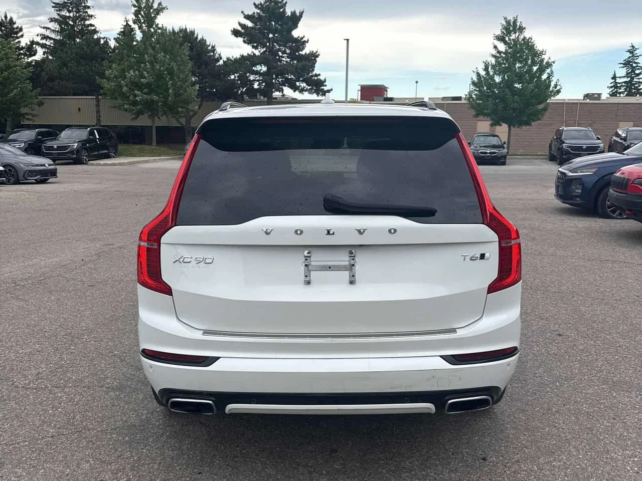 Volvo Xc90 | R Design | HARMAN KARDON | ПОДГРЕВ | ПАНОРАМА | , снимка 4 - Автомобили и джипове - 54995676