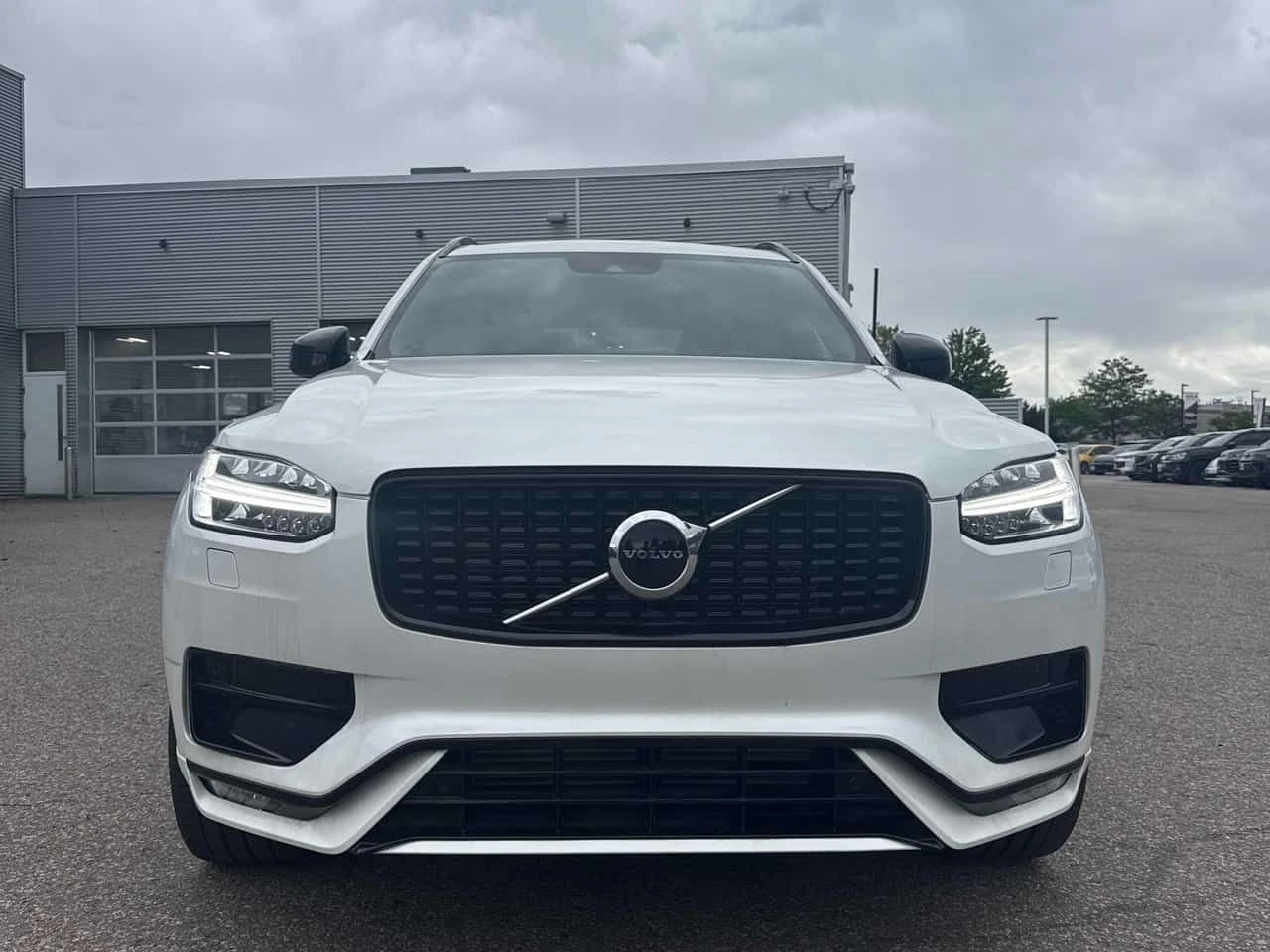 Volvo Xc90 | R Design | HARMAN KARDON | ПОДГРЕВ | ПАНОРАМА | , снимка 6 - Автомобили и джипове - 54995676