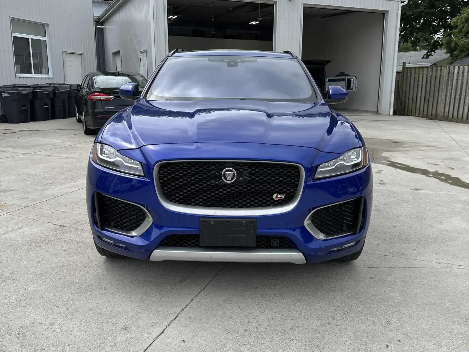 Jaguar F-PACE S * 2 КЛЮЧА * ПАНОРАМА * ПОДГРЕВИ * CARFAX, снимка 2 - Автомобили и джипове - 55073518