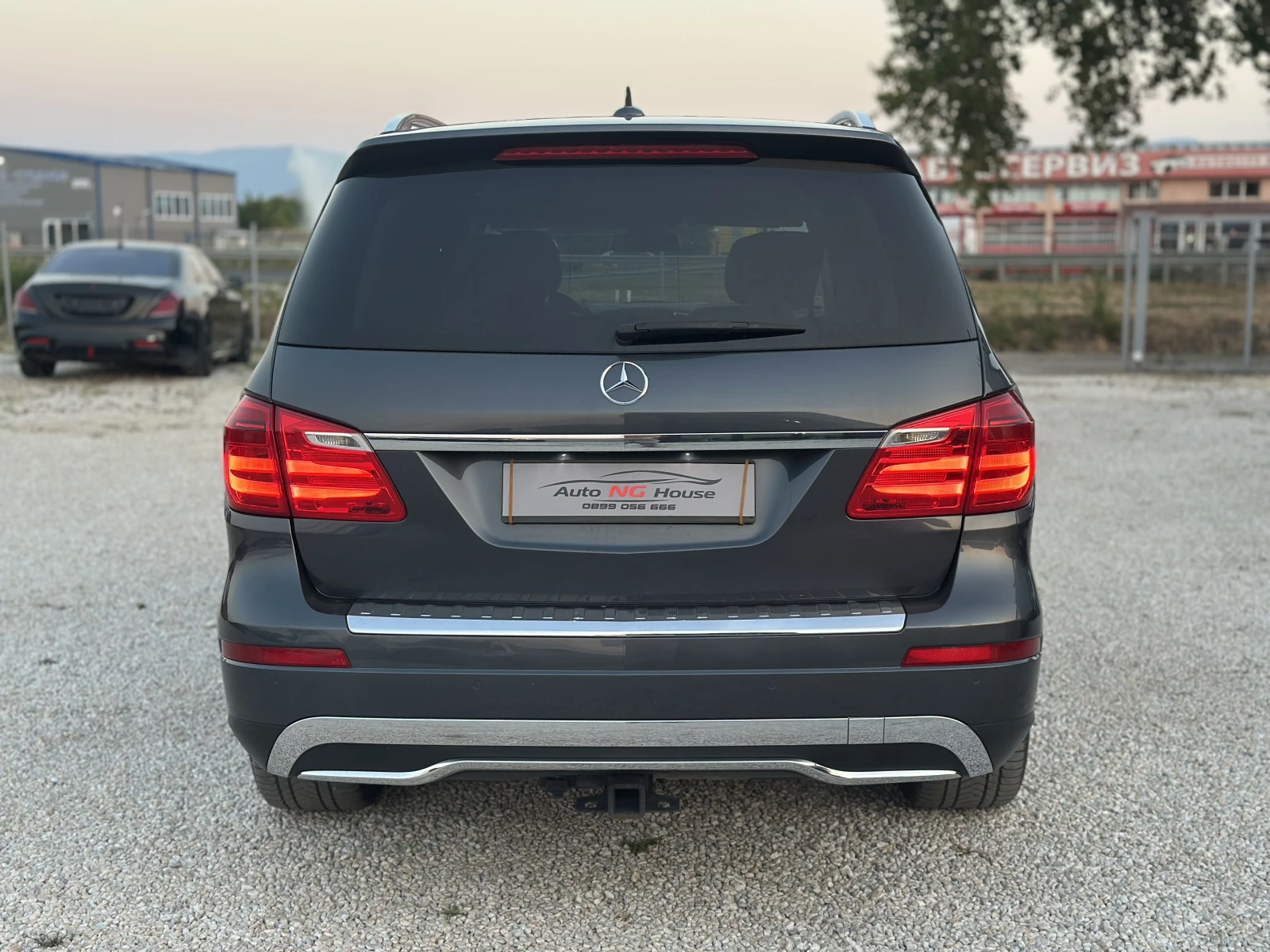 Mercedes-Benz GL 450 4 MATIC| CARPLAY| 360 CAMERA| ПОДГРЕВ| HARMON KARD, снимка 4 - Автомобили и джипове - 55563707