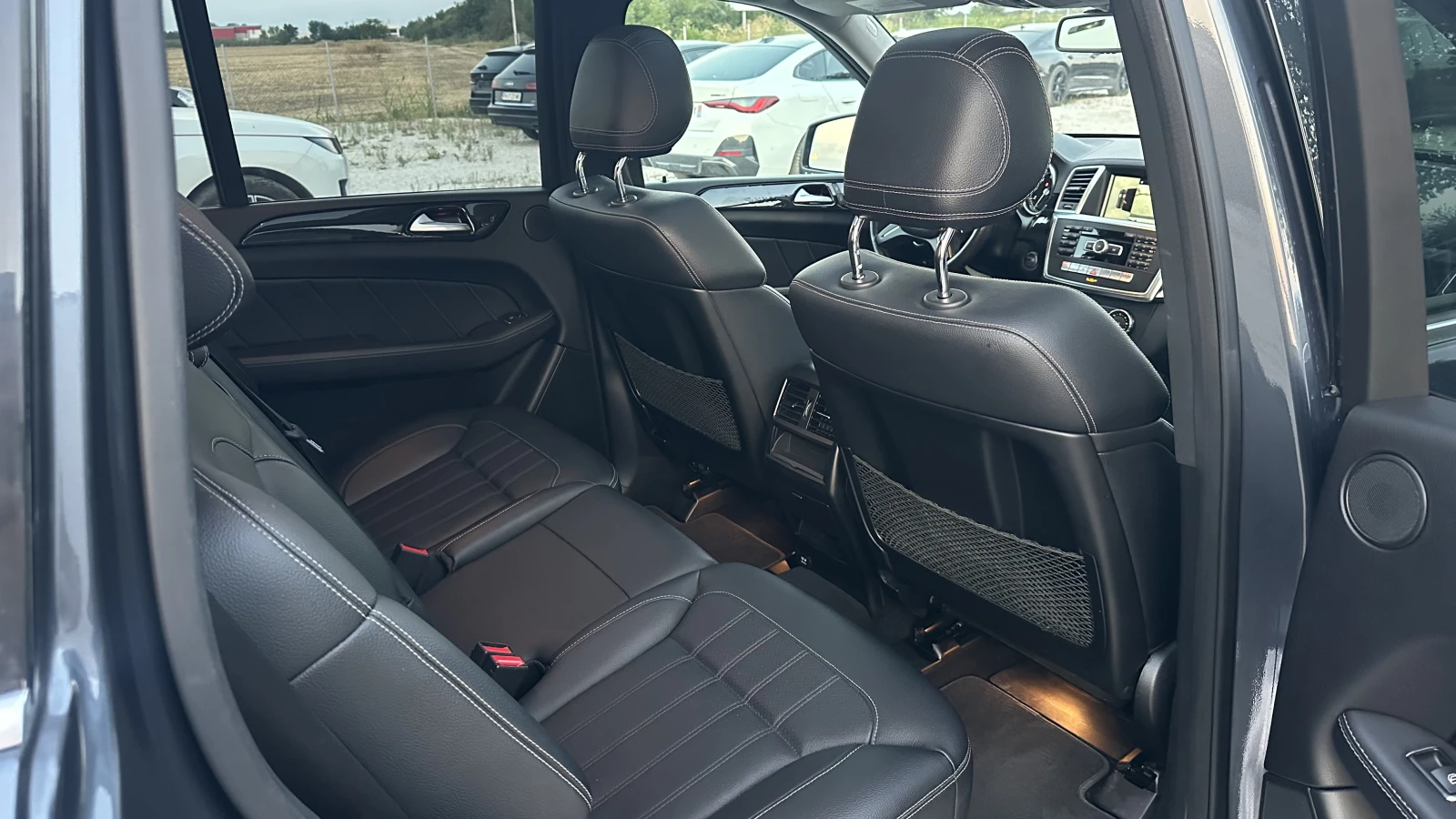 Mercedes-Benz GL 450 4 MATIC| CARPLAY| 360 CAMERA| ПОДГРЕВ| HARMON KARD, снимка 13 - Автомобили и джипове - 55563707