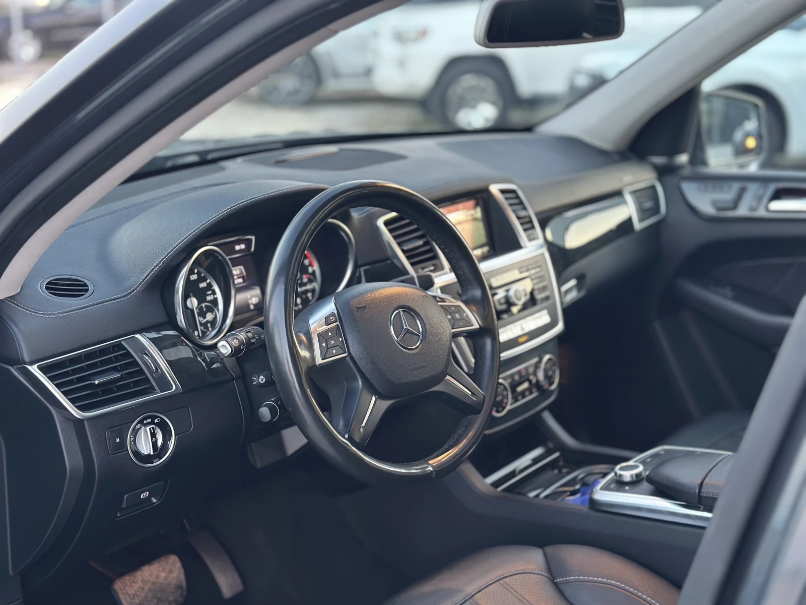 Mercedes-Benz GL 450 4 MATIC| CARPLAY| 360 CAMERA| ПОДГРЕВ| HARMON KARD, снимка 7 - Автомобили и джипове - 55563707