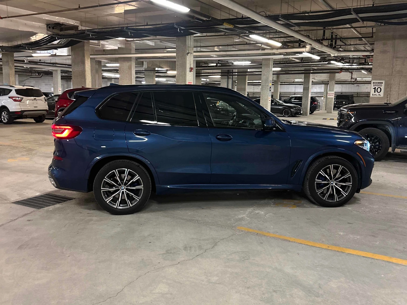 BMW X5 * xDrive40i * CARFAX *  ОПЦИЯ ЗА ФИНАНСИРАНЕ, снимка 3 - Автомобили и джипове - 55850672