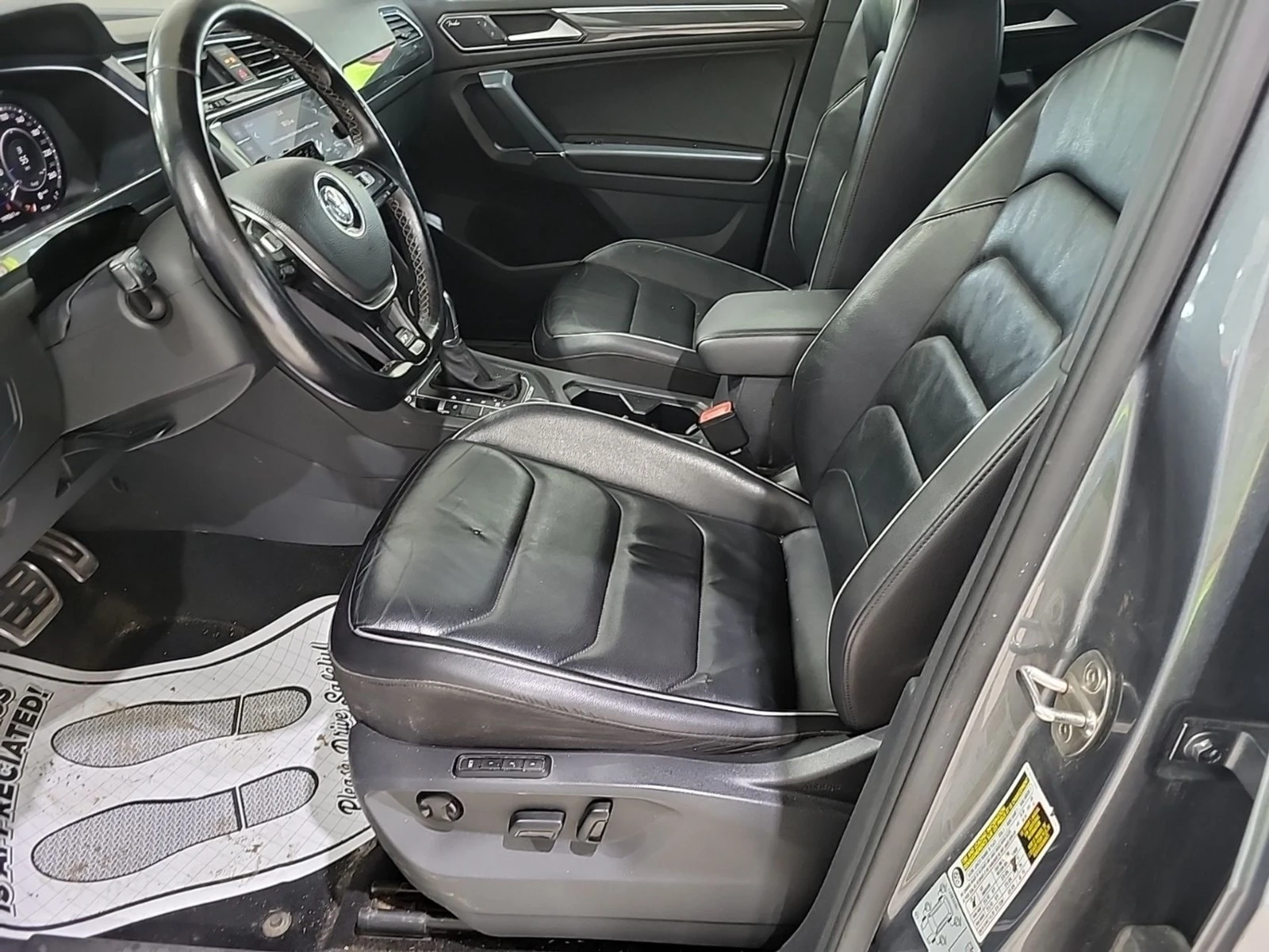 VW Tiguan HIGHLINE* Цена до България & АвтоКредит, снимка 8 - Автомобили и джипове - 56234286