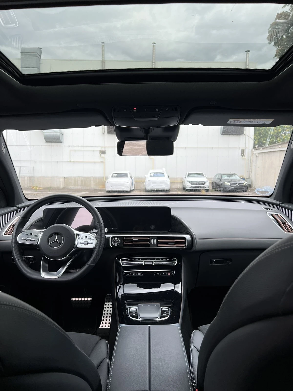 Mercedes-Benz EQC 400, снимка 6 - Автомобили и джипове - 56340848