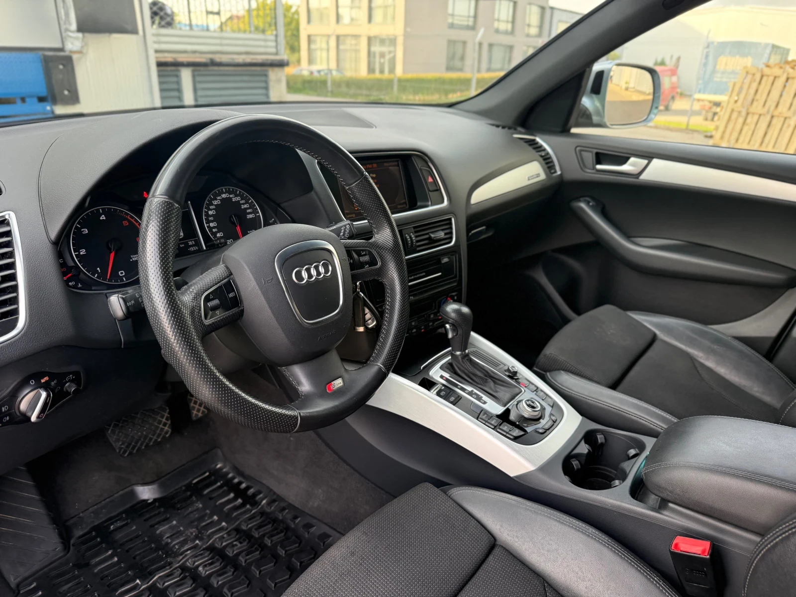 Audi Q5 3.0TDI+ quattro+ 2xS-line+ Led+ ������� | Mobile.bg � ����������� 12