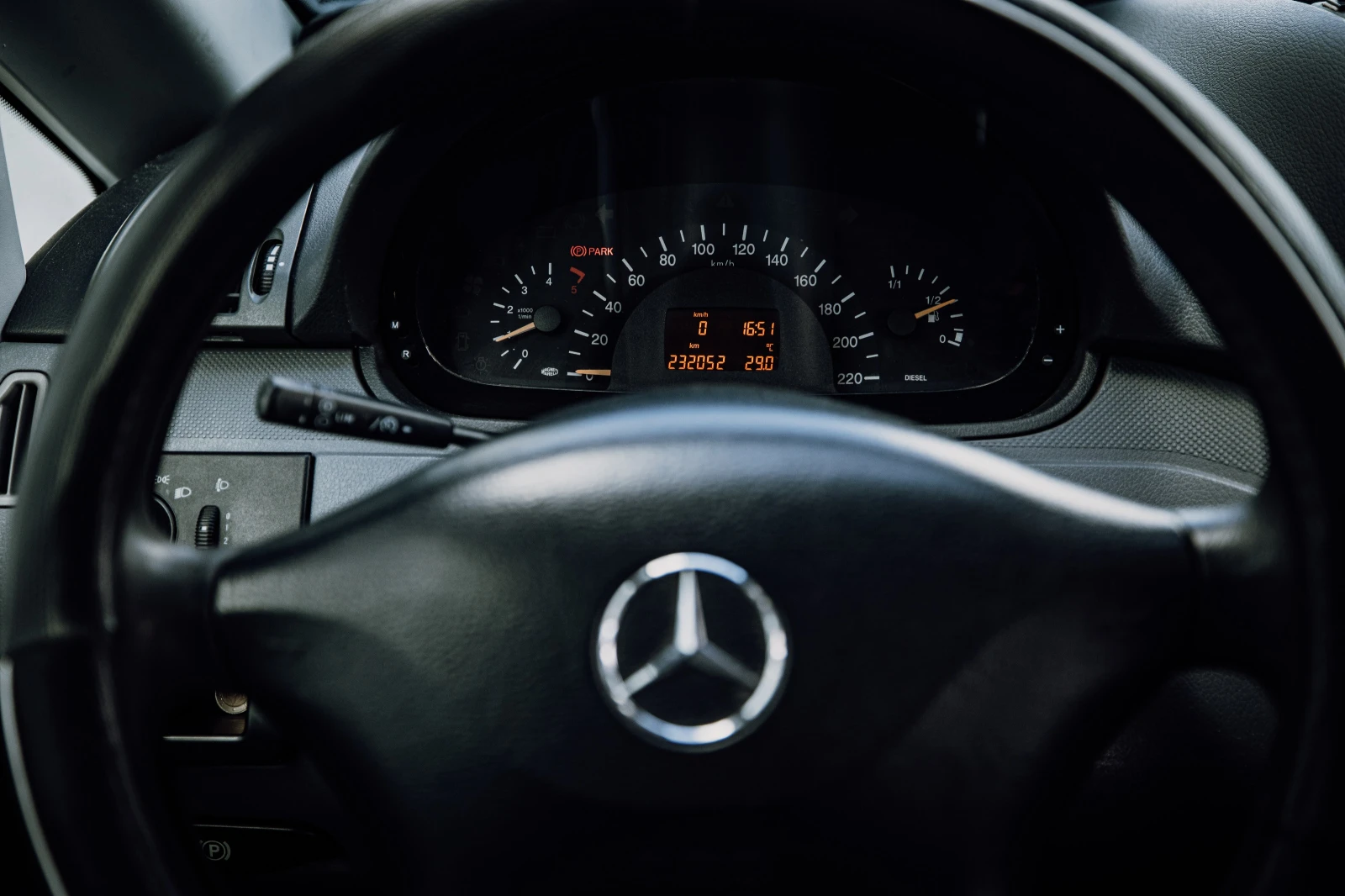 Mercedes-Benz Vito  - изображение 9