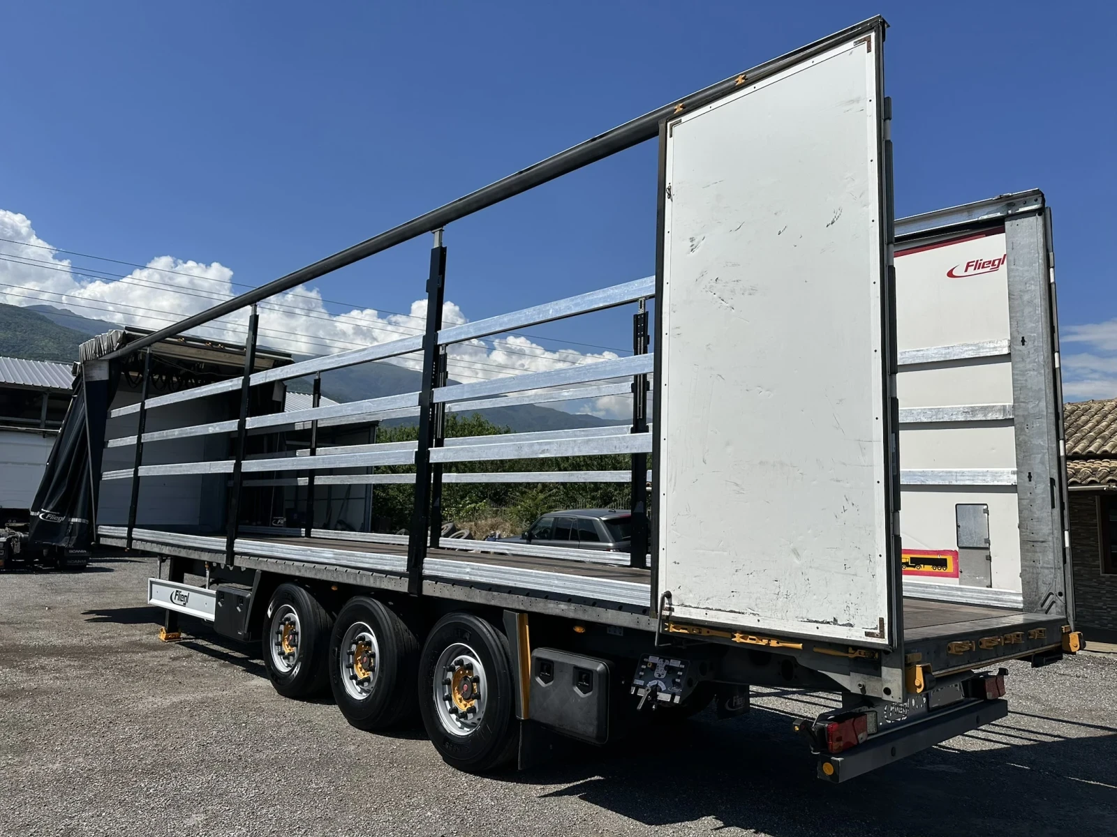 Полуремарке Fliegl Тара 6000кг! ОТЛИЧНО СЪСТОЯНИЕ ! , снимка 11 - Ремаркета - 54983071