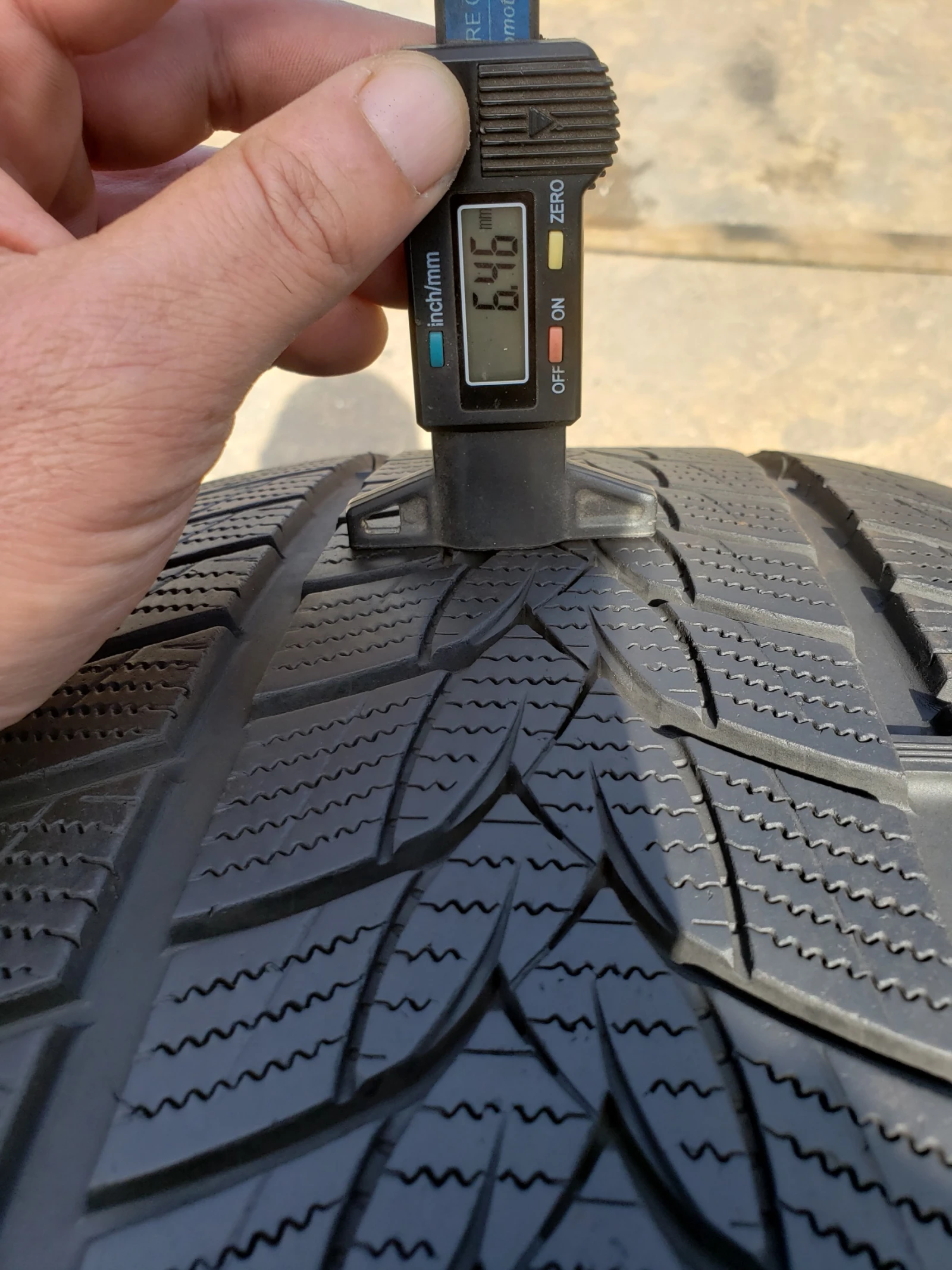 Гуми Зимни 265/45R20, снимка 7 - Гуми и джанти - 56148874