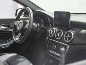 Mercedes-Benz CLA 250 * 4MATIC * CARFAX * ПОДГРЕВ * BLIND SPOT * CARPLAY, снимка 13