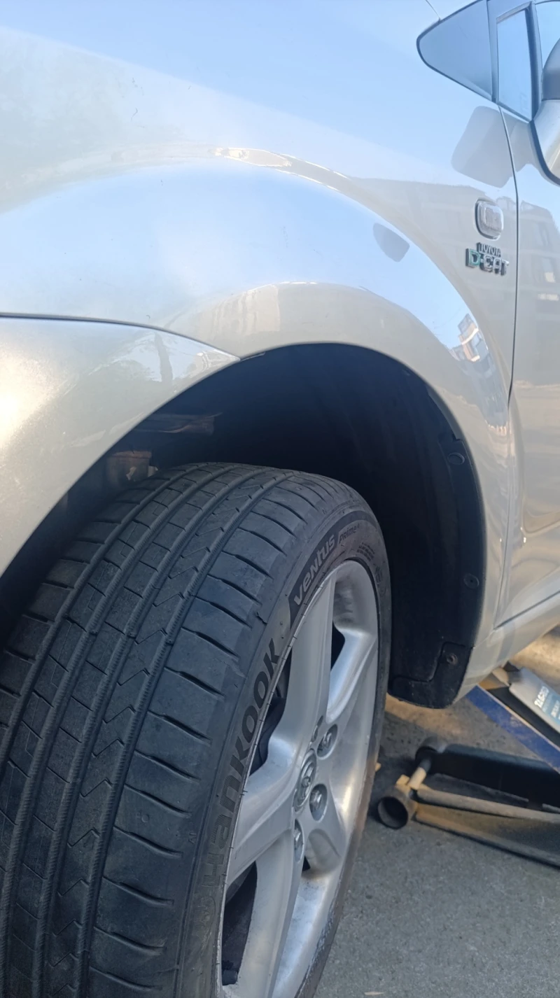 Toyota Corolla verso D-CAT, снимка 10 - Автомобили и джипове - 51818238