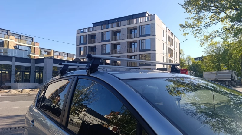 Toyota Corolla verso D-CAT, снимка 11 - Автомобили и джипове - 51818238