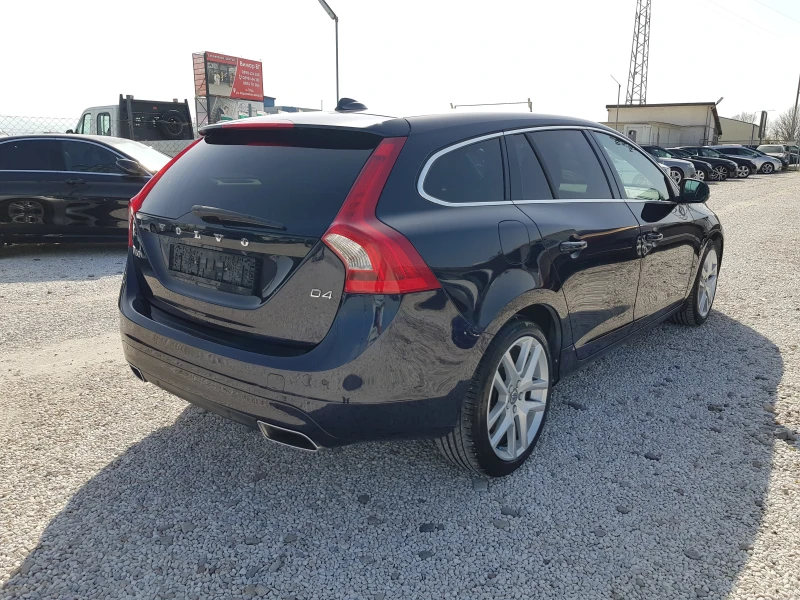 Volvo V60 D4 - 190 к.с. АВТОМАТИК EURO 6B ЛИЗИНГ, снимка 5 - Автомобили и джипове - 49769243