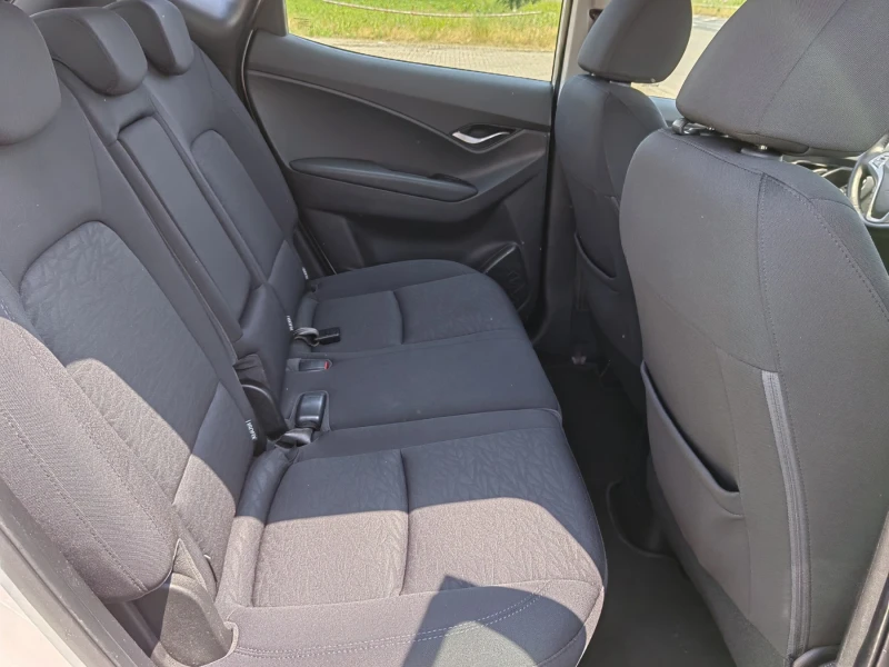 Hyundai Ix20 1.4 CRDi, снимка 10 - Автомобили и джипове - 50525501