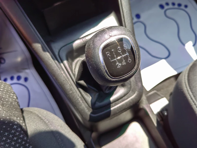 Hyundai Ix20 1.4 CRDi, снимка 5 - Автомобили и джипове - 50525501