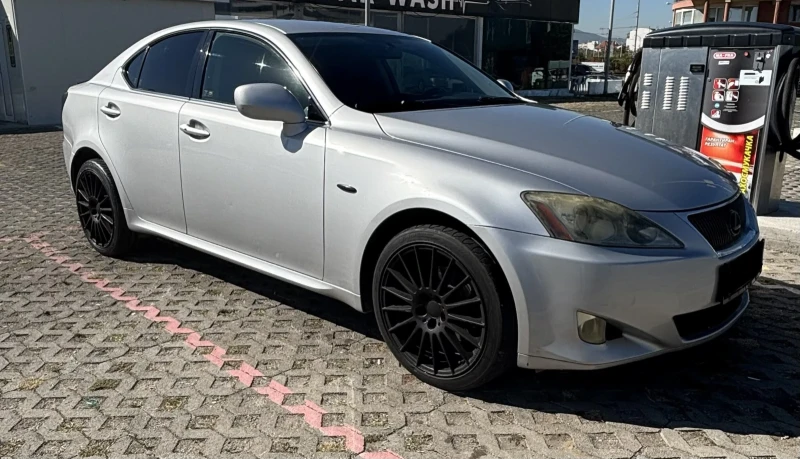 Lexus IS 220d, снимка 3 - Автомобили и джипове - 52803471