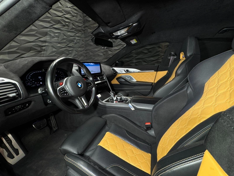 BMW M8 Competition Akrapovic* B&W* 360* Carbon, снимка 7 - Автомобили и джипове - 52481778