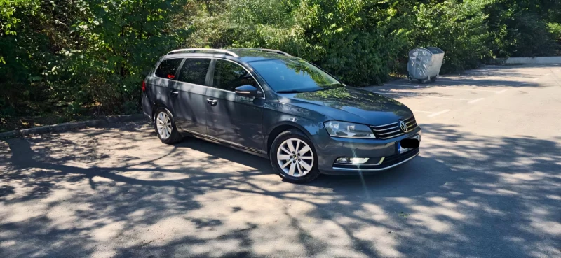 VW Passat 1.6 TDI, снимка 3 - Автомобили и джипове - 52623815