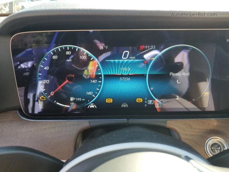 Mercedes-Benz E 350 AMG* BURMESTER* 4MATIC, снимка 11 - Автомобили и джипове - 52725025