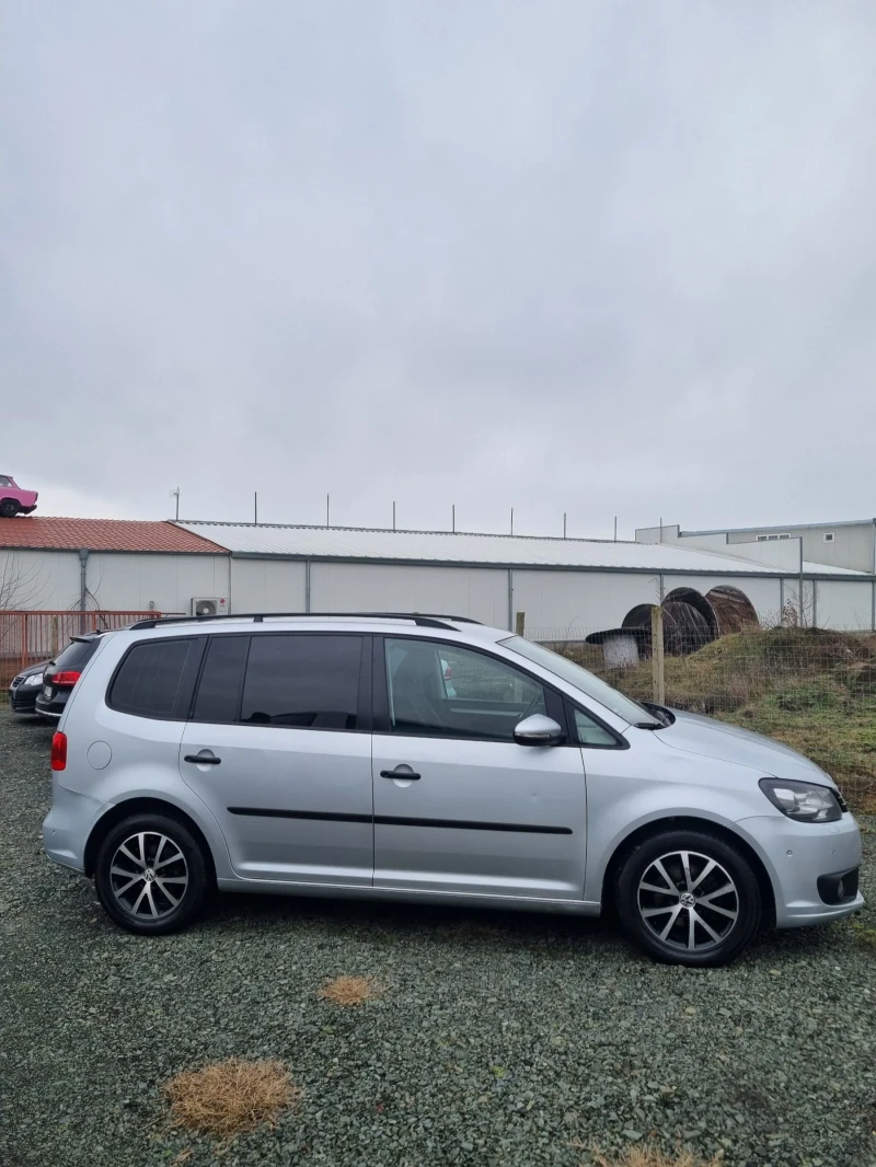 VW Touran, снимка 4 - Автомобили и джипове - 53384090